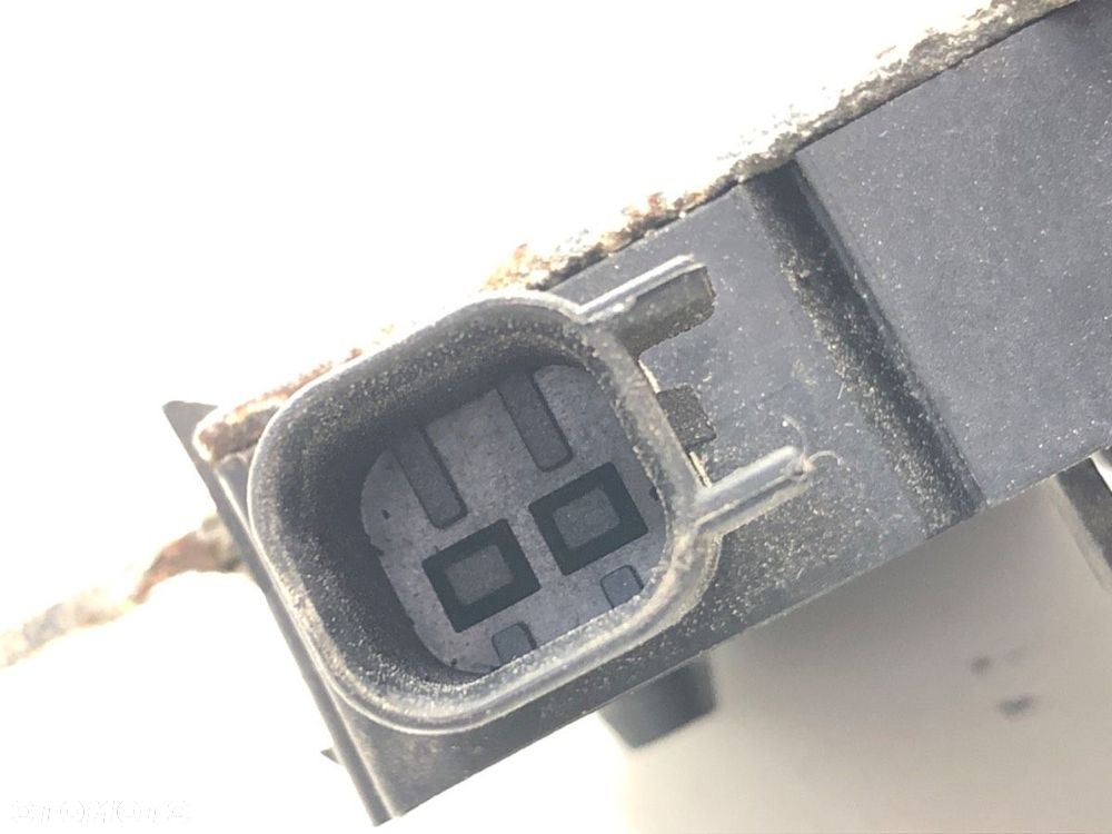 ZAMEK MASKI PRZÓD - 51.00 PLN - FORD FOCUS C-MAX (DM2) 2003 - 2007 1.8 TDCi 85 kW [115 KM] olej - 3