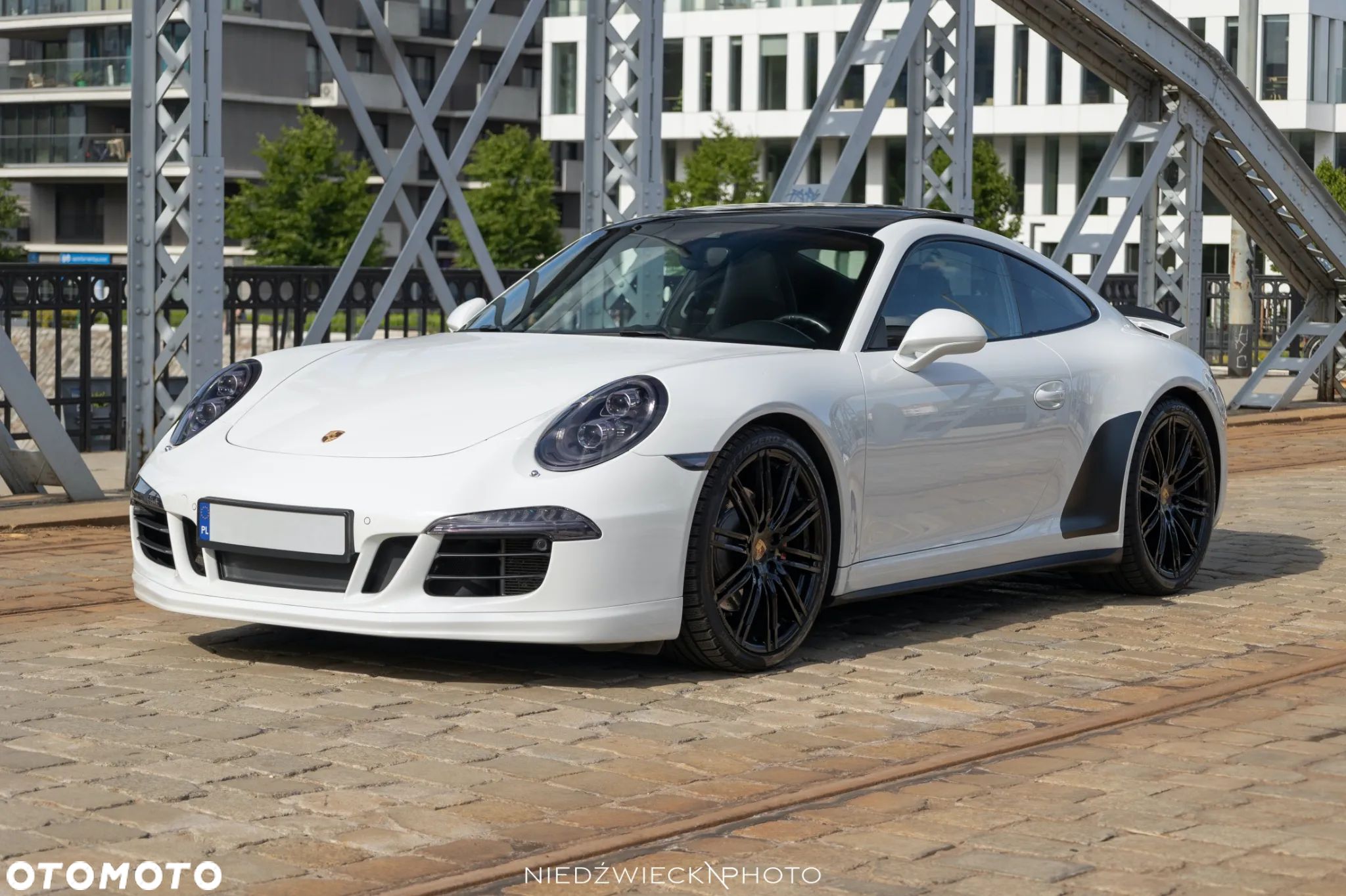 Porsche 911 50th Anniversary Edition PDK - 1