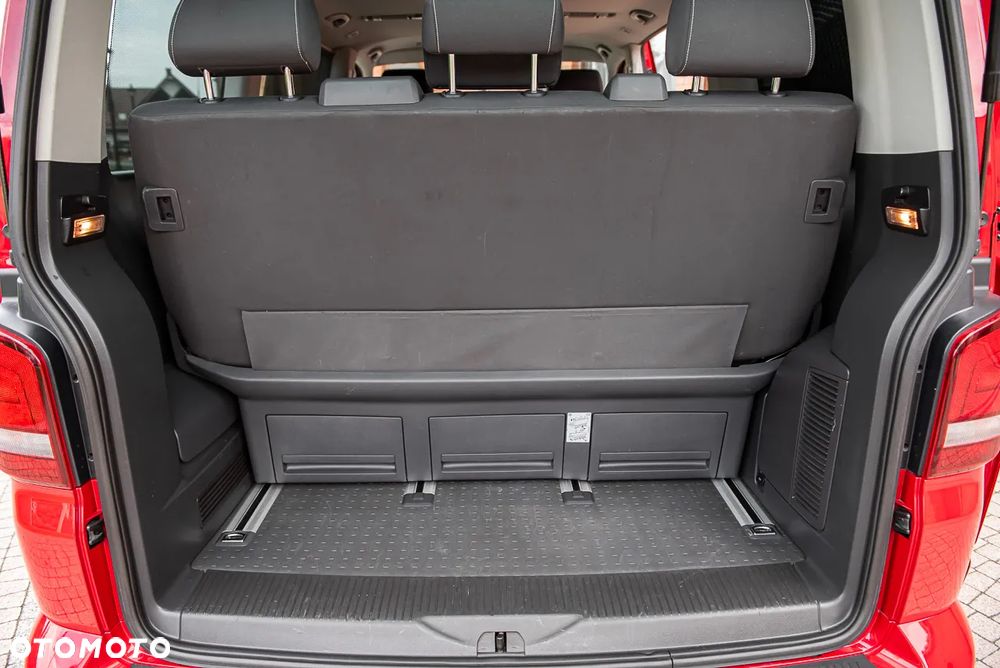 Volkswagen Multivan - 19