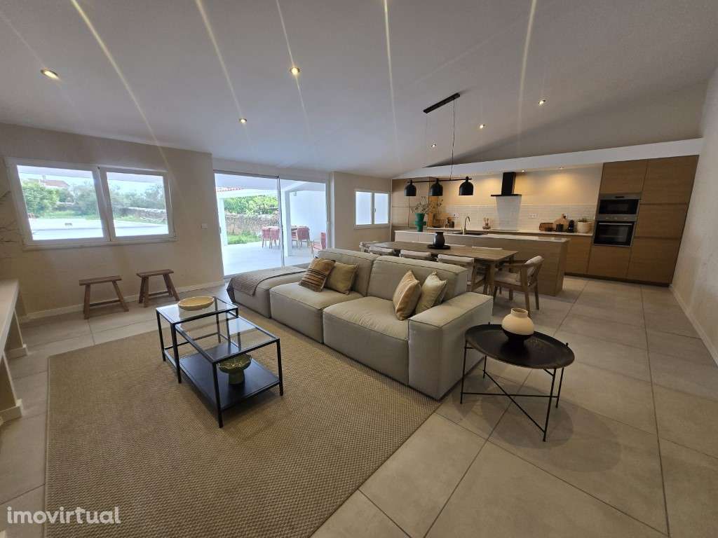 Moradia T2 com piscina pronta a habitar! - Grande imagem: 4/16