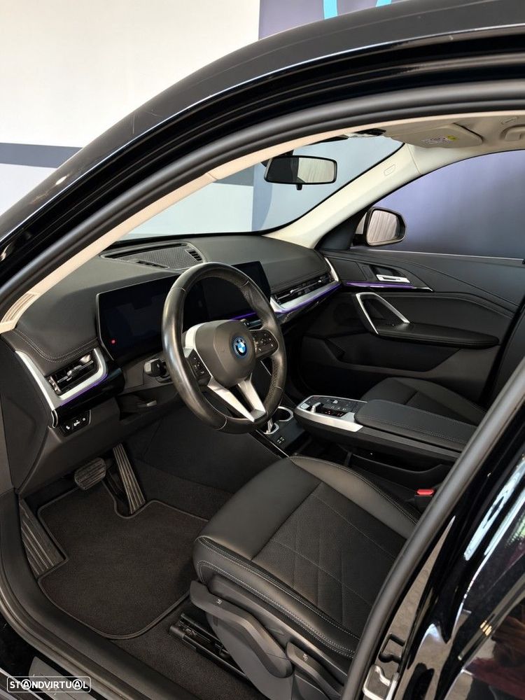 BMW iX1 xDrive30 xLine - 15