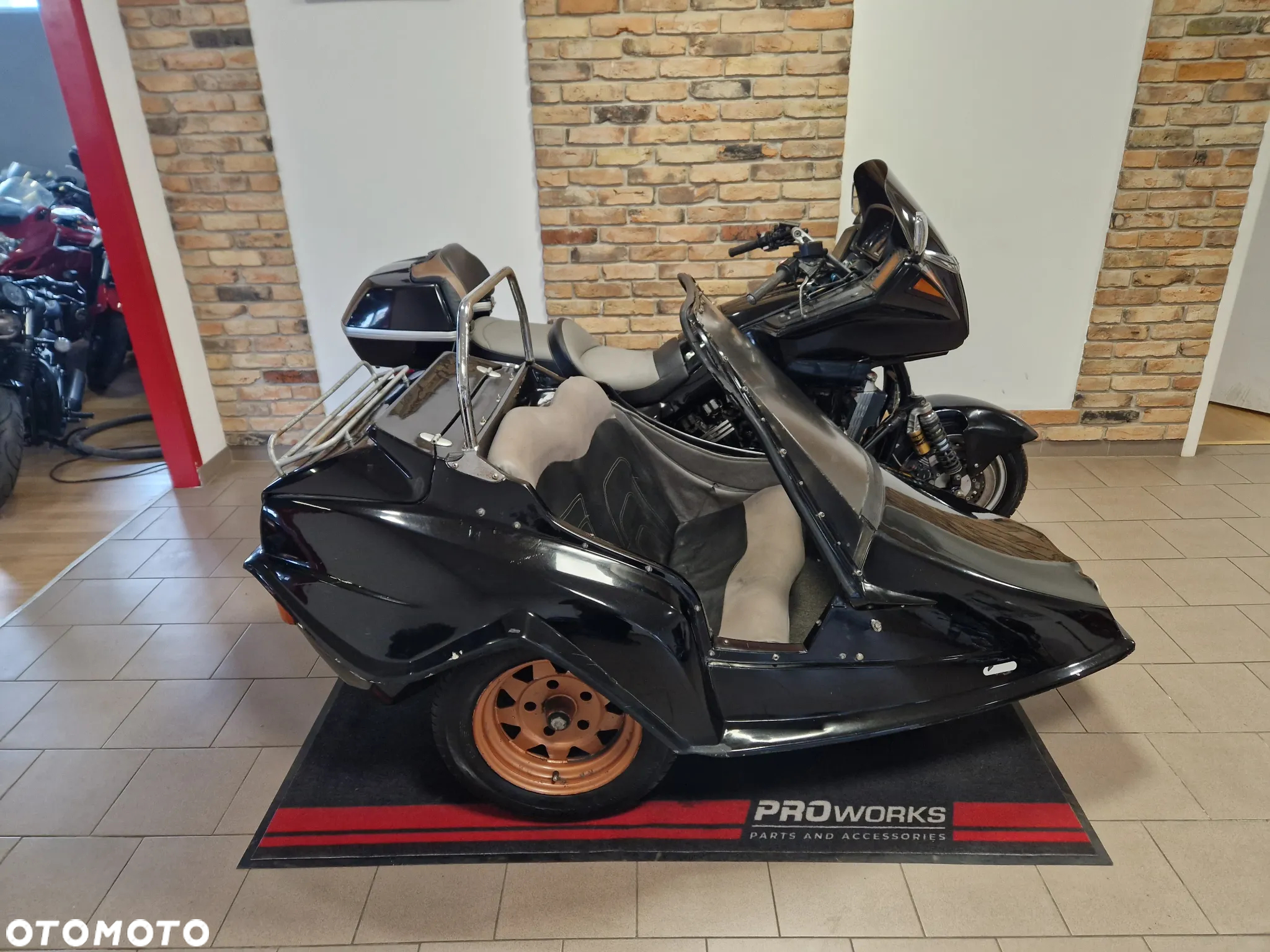 Yamaha XVZ - 4
