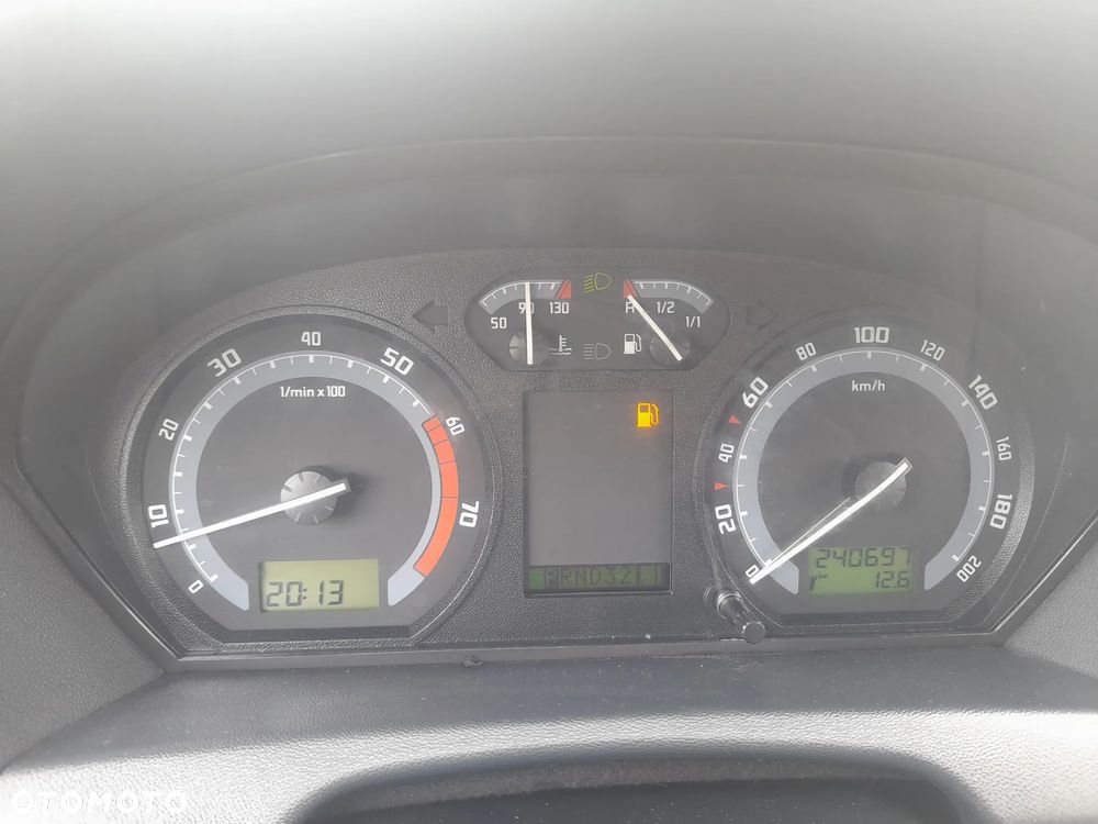 Skoda Fabia - 22