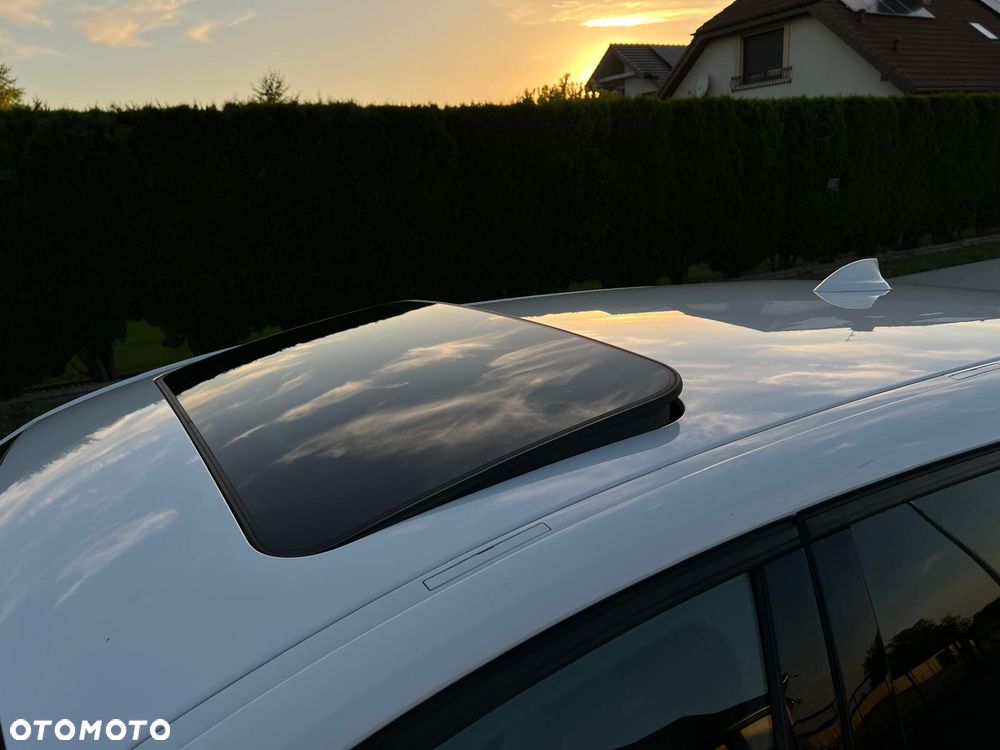 BMW Seria 1 120d xDrive Edition M Sport Shadow - 17