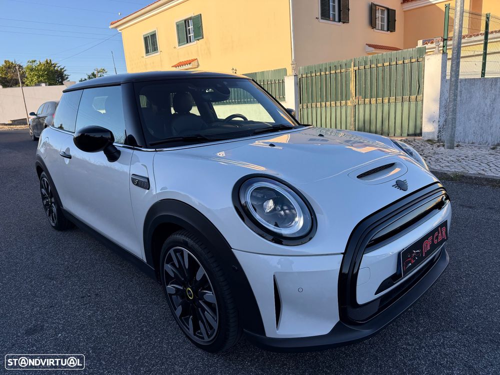 MINI 3 Portas Cooper SE Premium Extra Resolute Edition