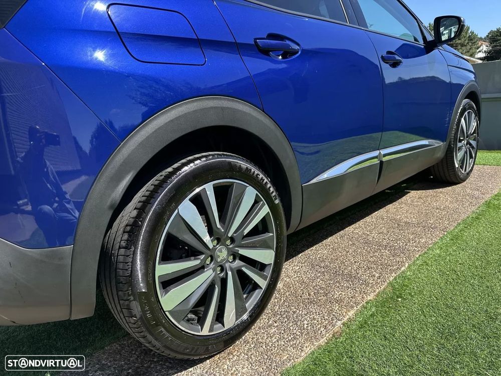 Peugeot 3008 1.2 PureTech Allure Pack - 24