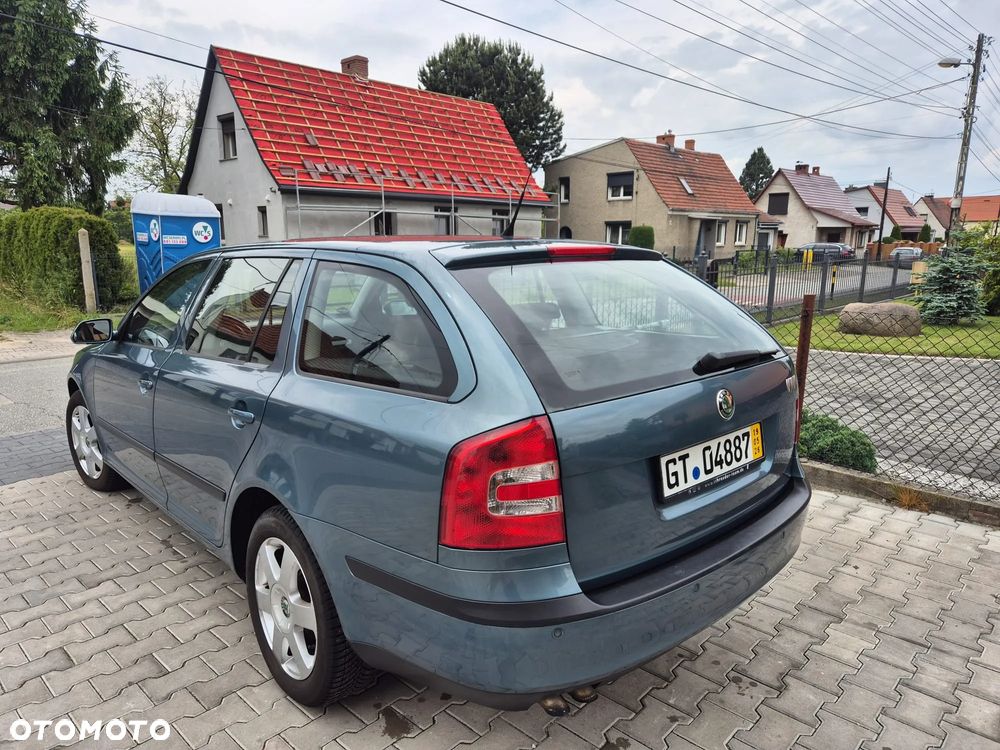Skoda Octavia 2.0 TDI DPF Elegance - 4