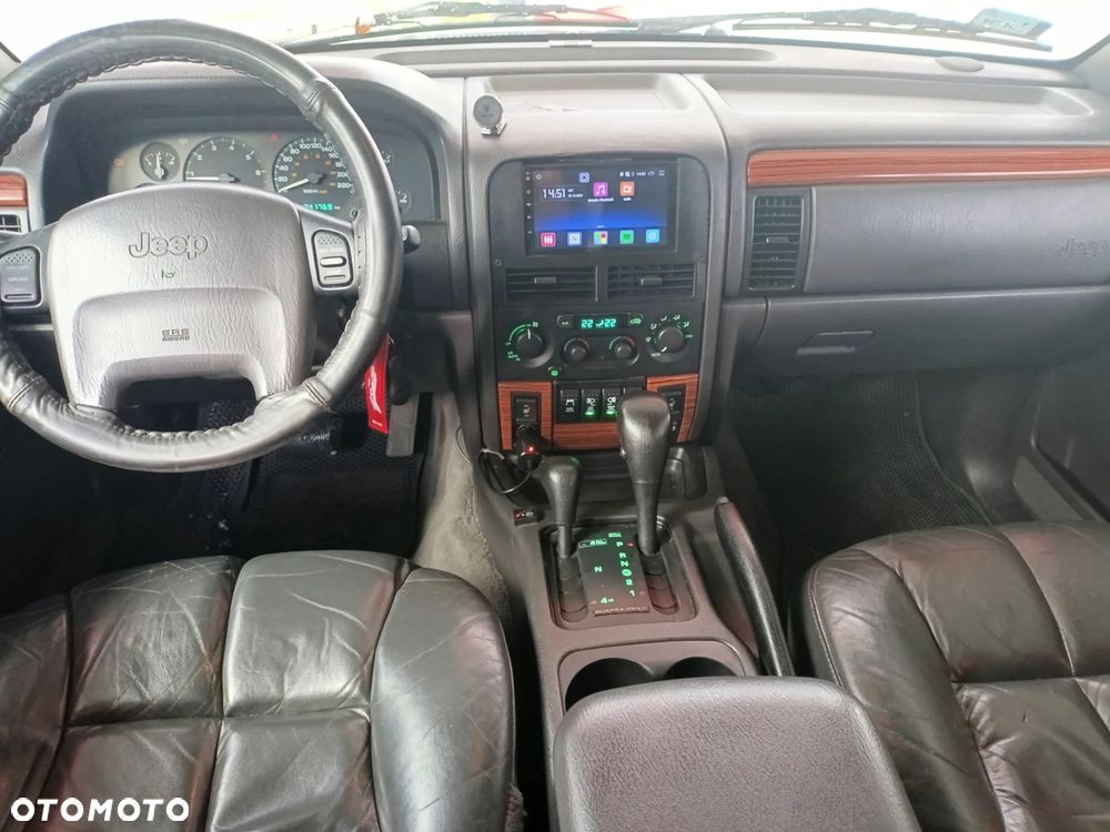 Jeep Grand Cherokee - 9