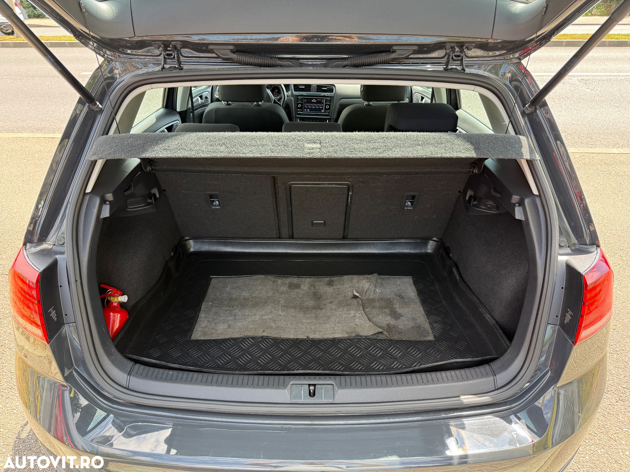 Volkswagen Golf 1.6 TDI Comfortline - 29