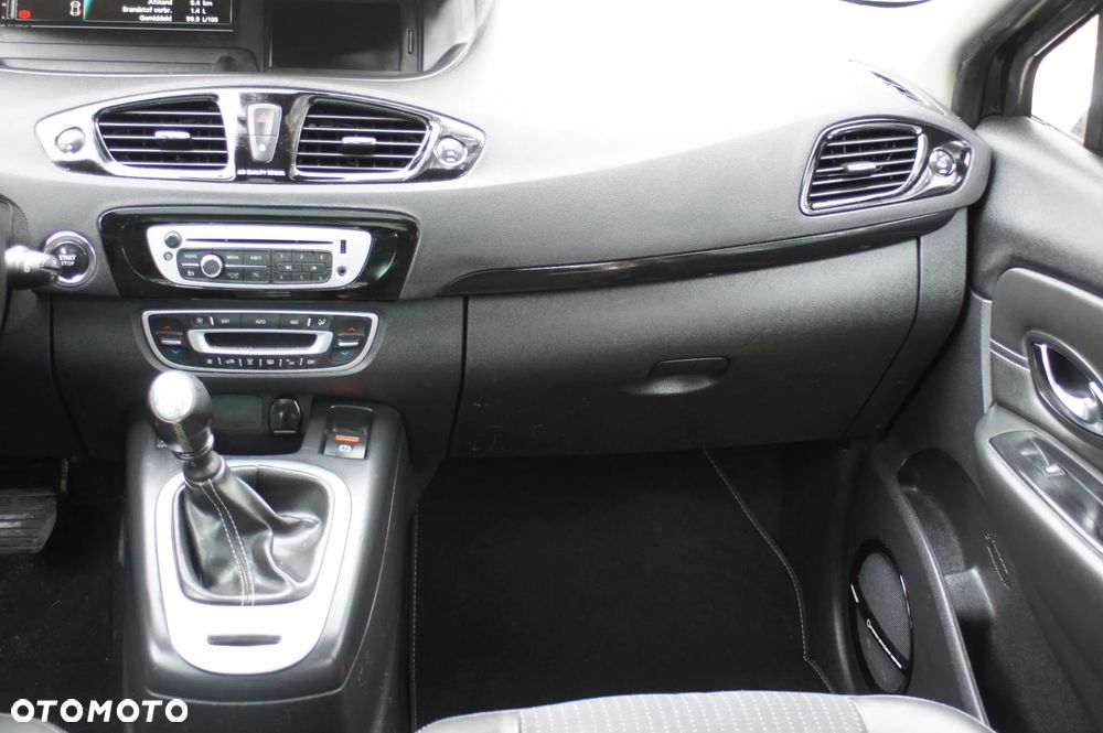 Renault Grand Scenic Energy dCi 110 S&S Bose Edition - 29