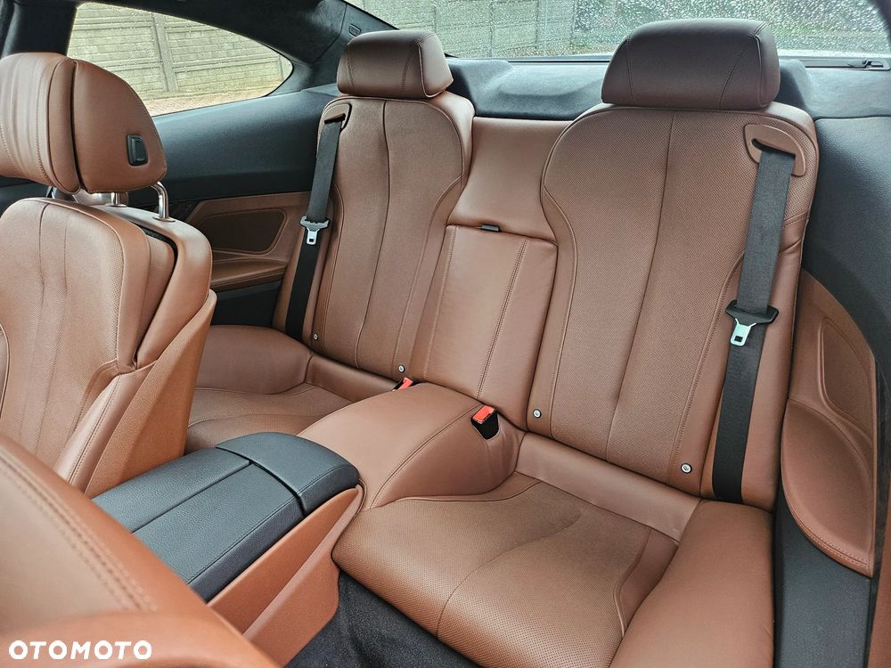 BMW Seria 6 650i xDrive - 19