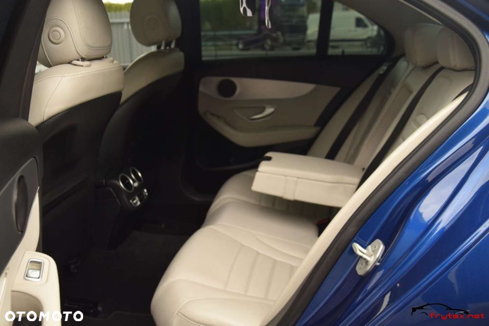 Mercedes-Benz Klasa C - 22