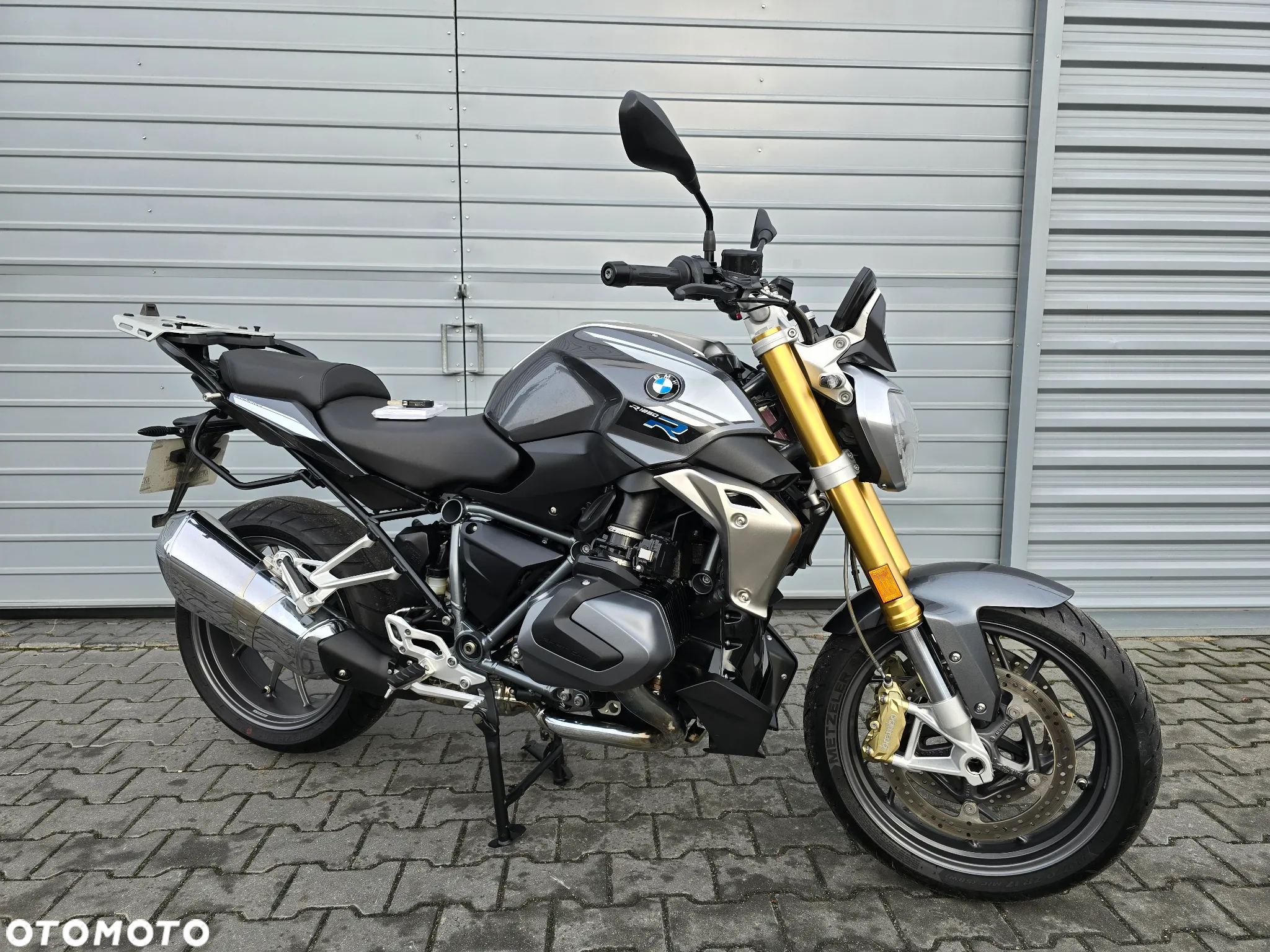 BMW R - 2