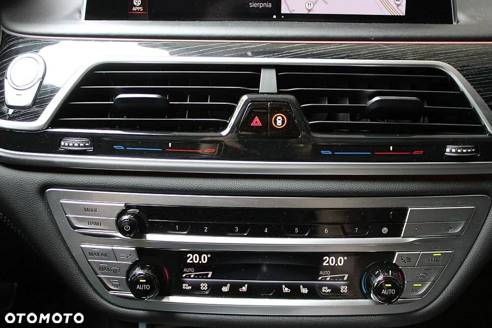 BMW Seria 7 750Li xDrive sport - 25