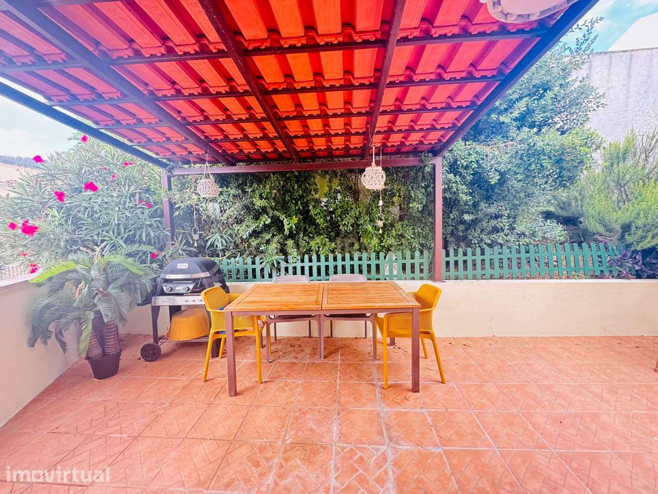 Moradia T4 com piscina aquecida e jardim em Vila Rei, Bucelas - Grande imagem: 3/34