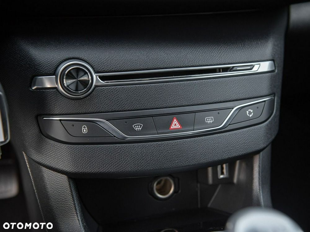 Peugeot 308 1.5 BlueHDi Allure Pack S&S - 24