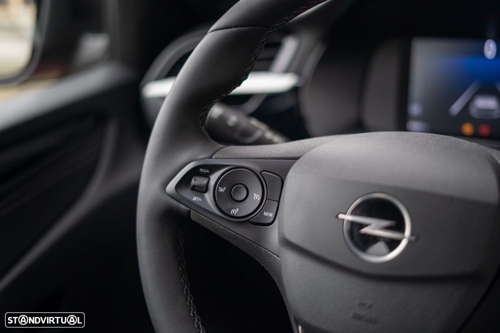 Opel Corsa 1.2 T GS - 10
