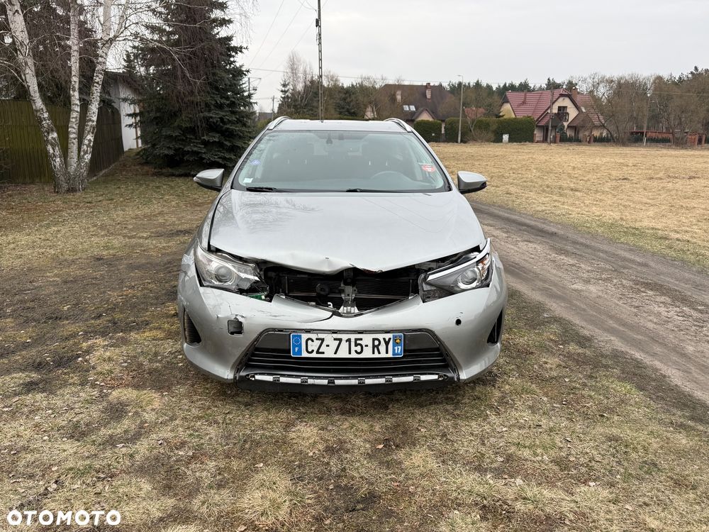 Toyota Auris - 2