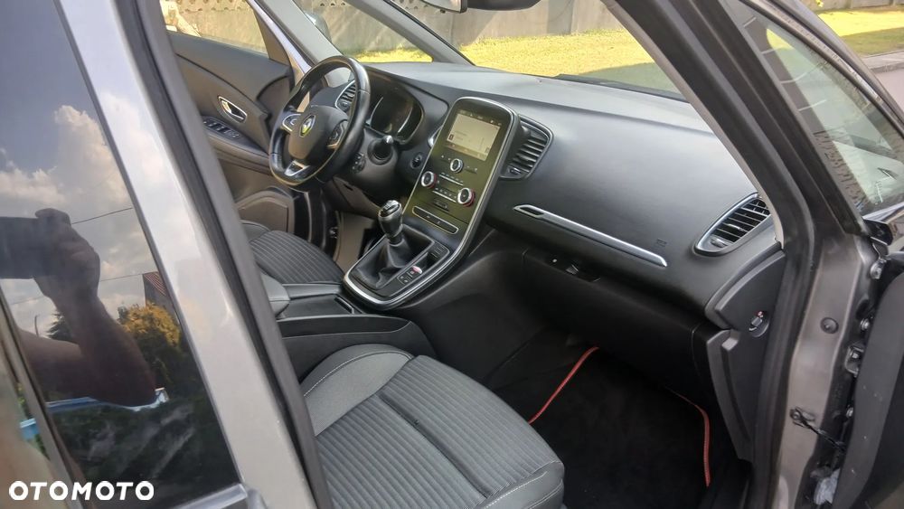 Renault Scenic 1.5 dCi Intens - 22