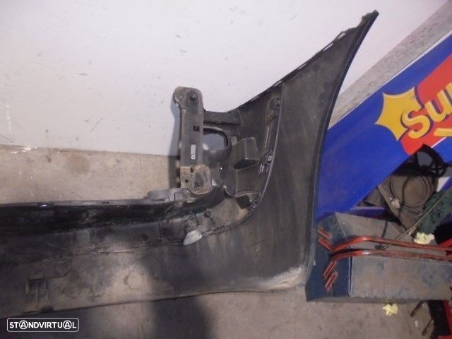 PARA-CHOQUES TRASEIRO RENAULT ESPACE IV 2003 -8200504964 - 1