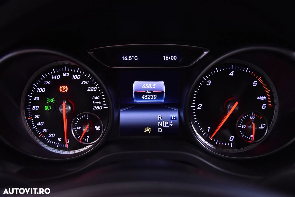 Mercedes-Benz GLA 200 d 4MATIC Aut. - 10