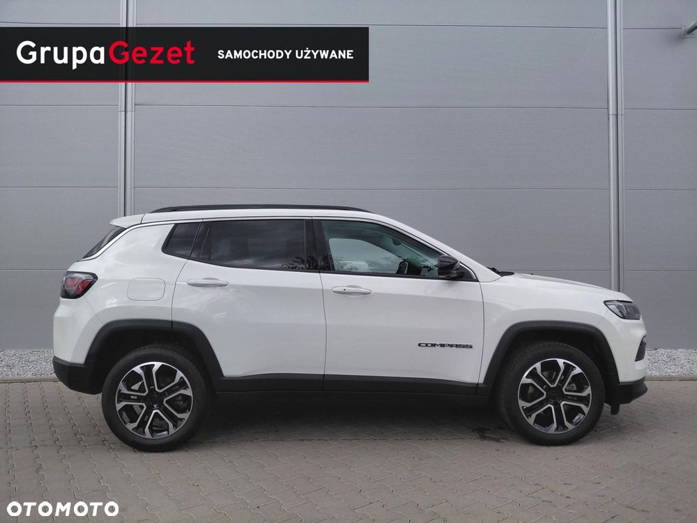 Jeep Compass - 4