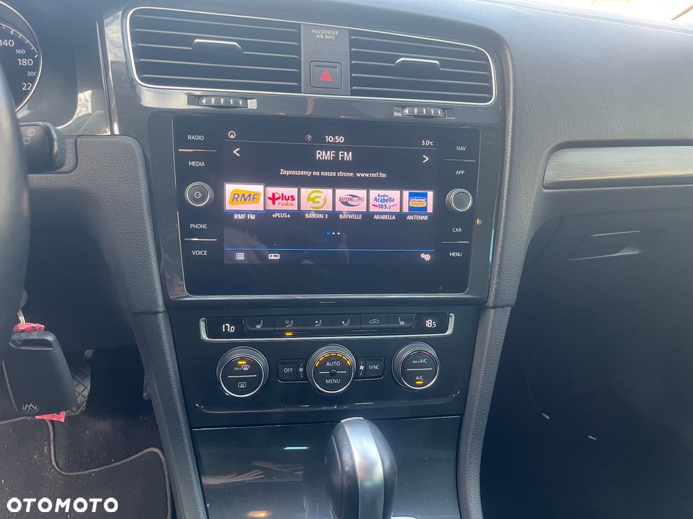 Volkswagen Golf 2.0 TDI SCR DSG Comfortline - 9