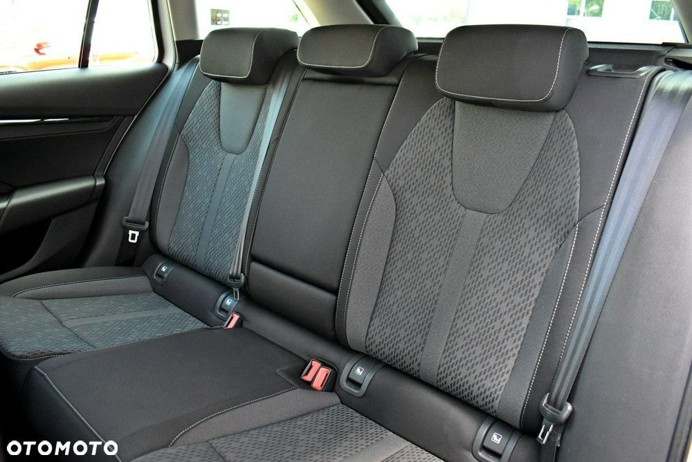 Skoda Octavia 2.0 TDI Ambition DSG - 13