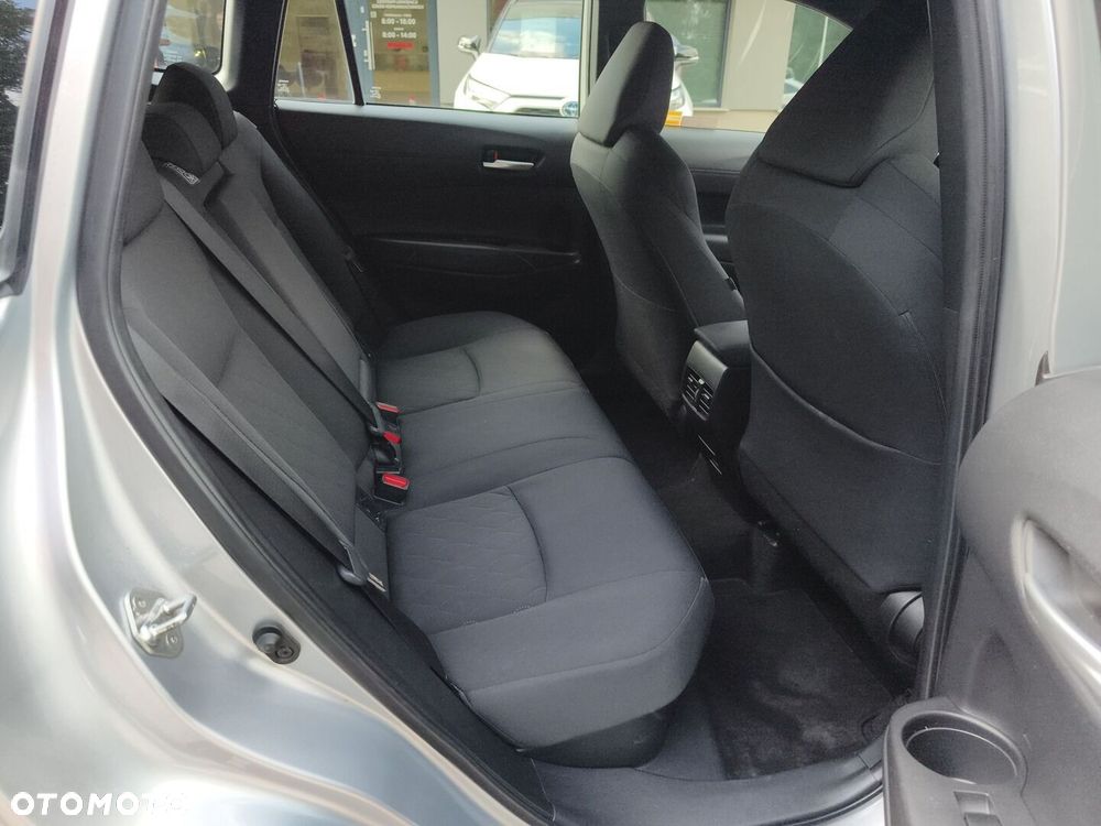 Toyota Corolla Cross - 24