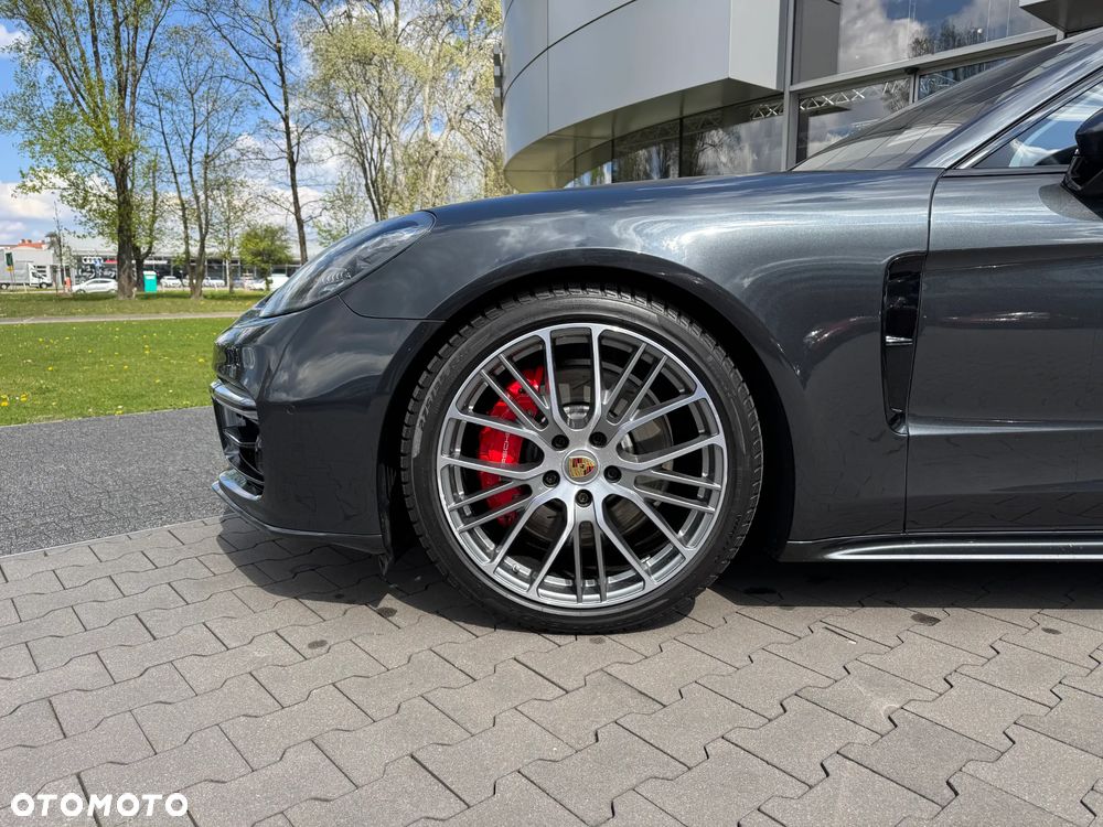 Porsche Panamera GTS - 14
