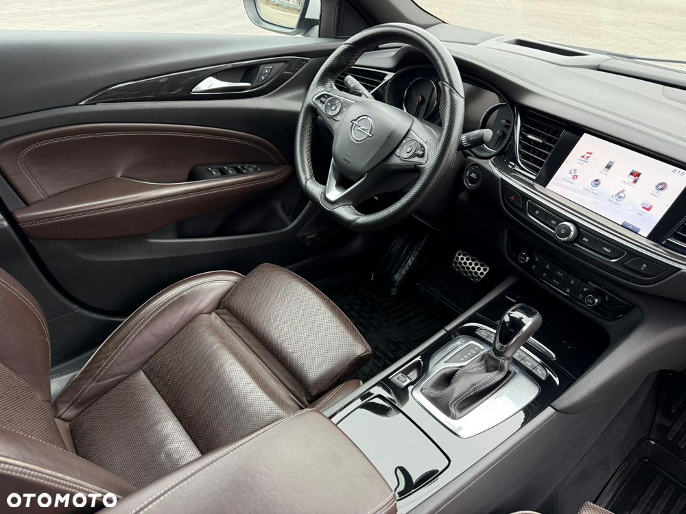 Opel Insignia 2.0 T 4x4 Innovation S&S - 32