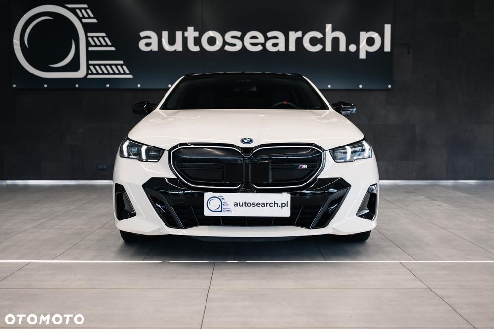 BMW i5 - 3
