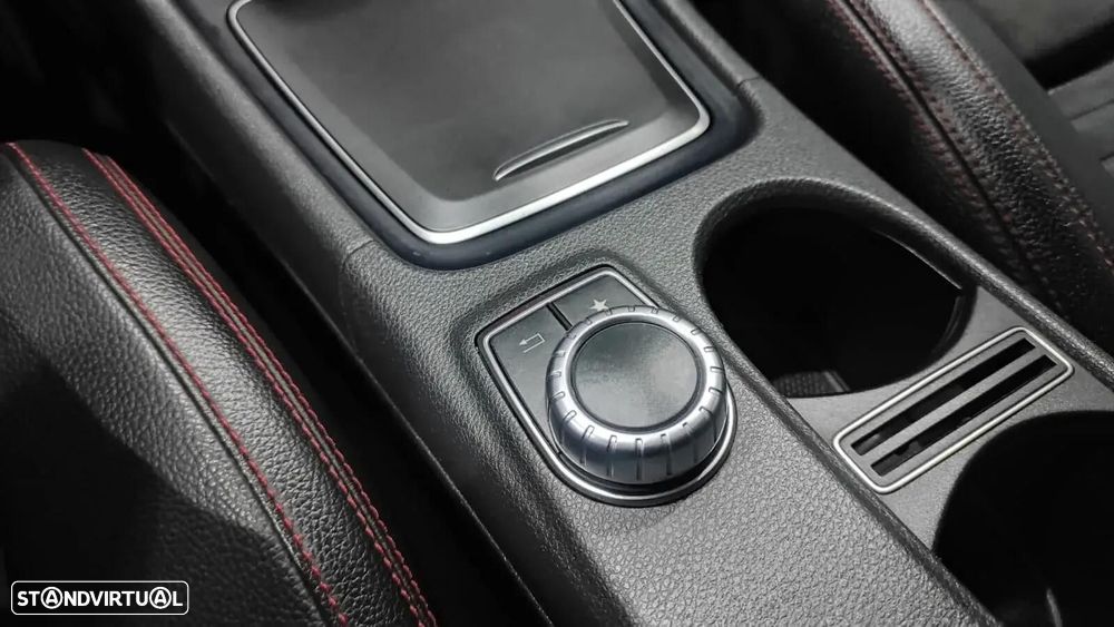 Mercedes-Benz CLA 200 - 42