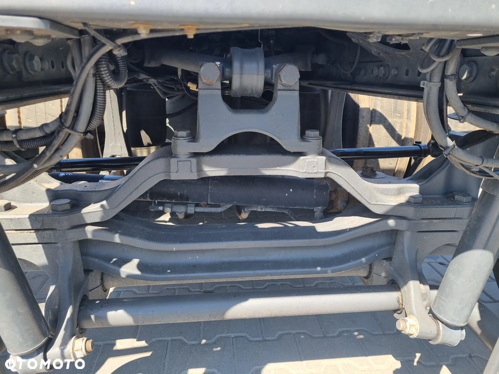 Mercedes-Benz Actros 3244 - 10