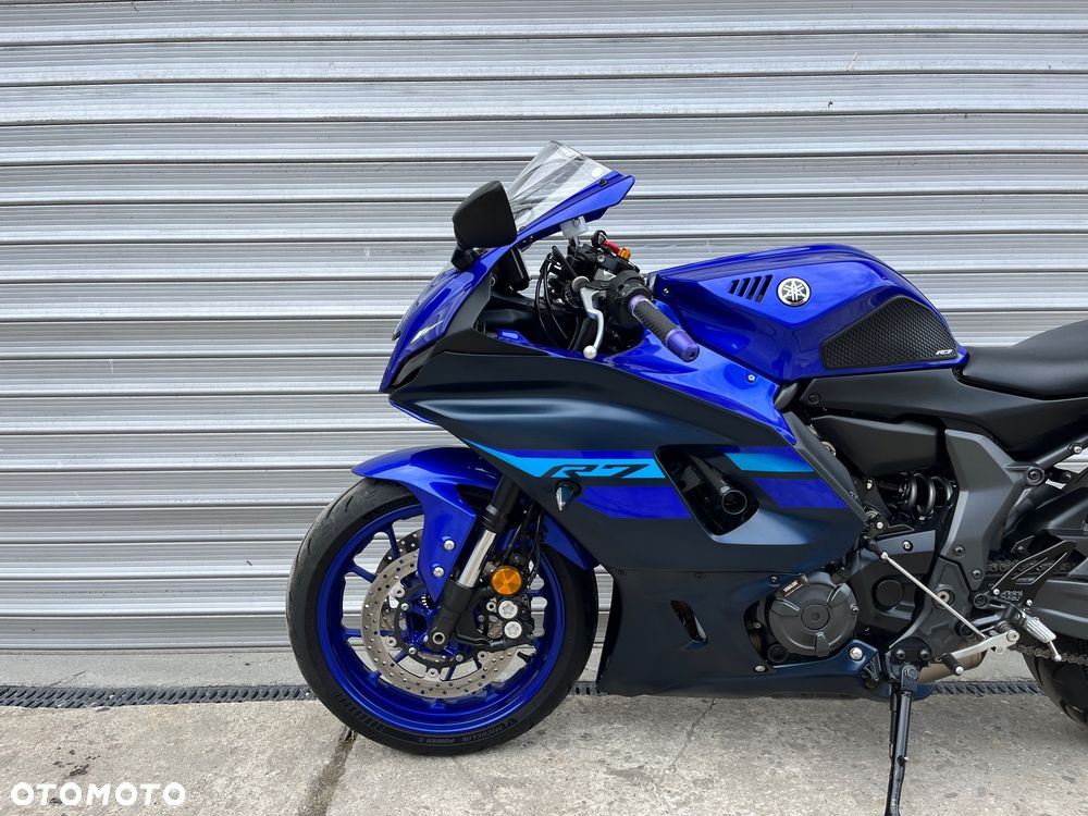 Yamaha YZF - 3