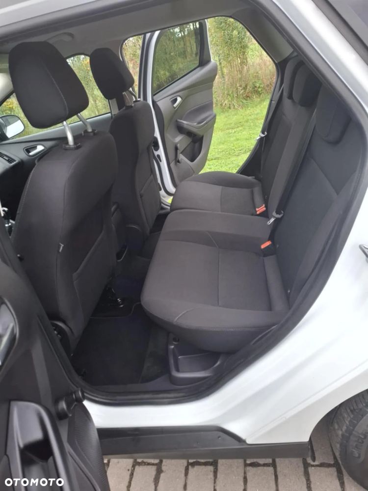 Ford Focus - 8
