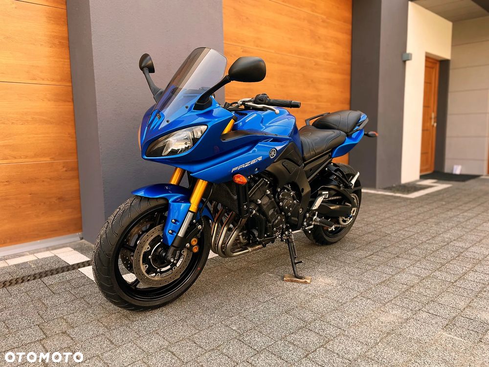 Yamaha FZ8 - 5