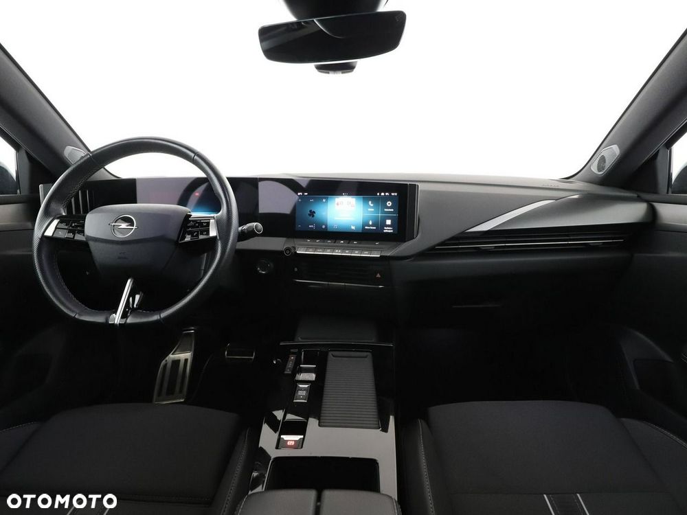 Opel Astra 1.6 T Plug-in Hybrid GS - 16