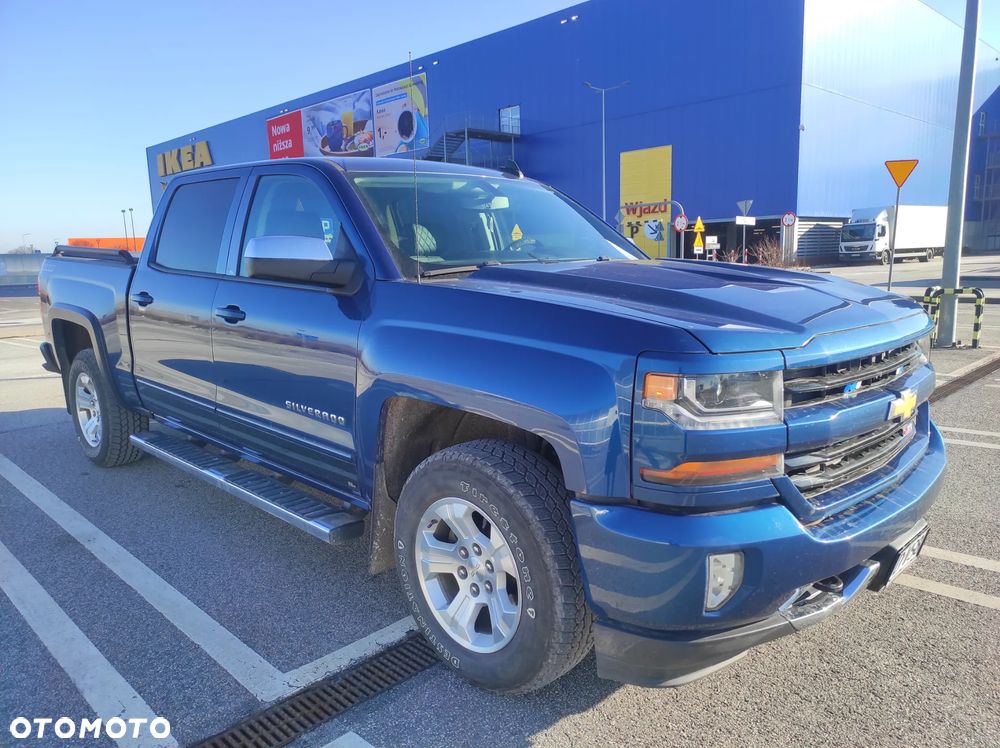 Chevrolet Silverado - 2