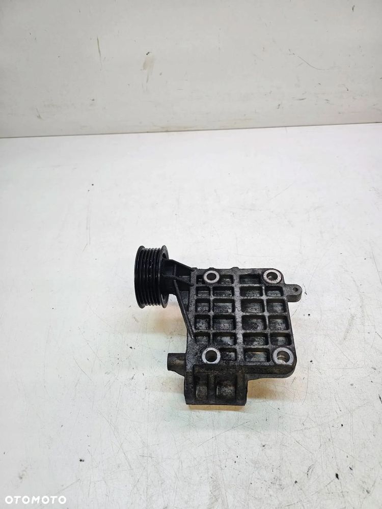 ŁAPA ALTERNATORA AUDI A6 A7 A8 3.0TDI 059903143S - 1