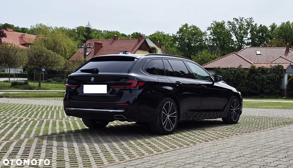BMW Seria 5 530i mHEV Luxury Line sport - 12