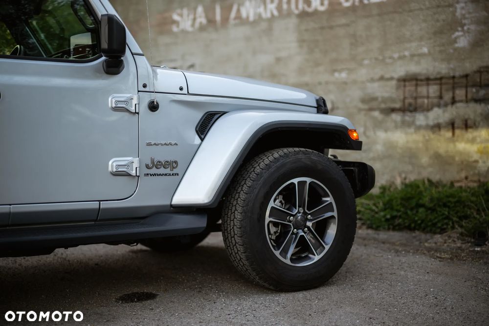 Jeep Wrangler Unlimited 3.6 Automatik Sahara - 26