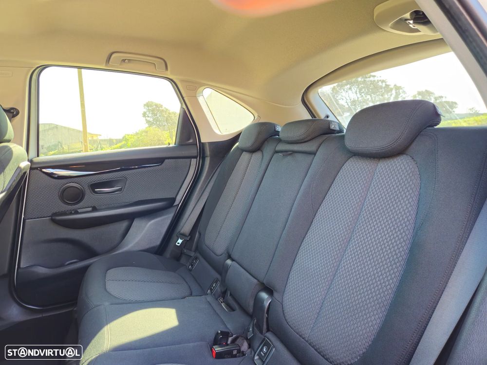 BMW 216 Active Tourer d Advantage - 26