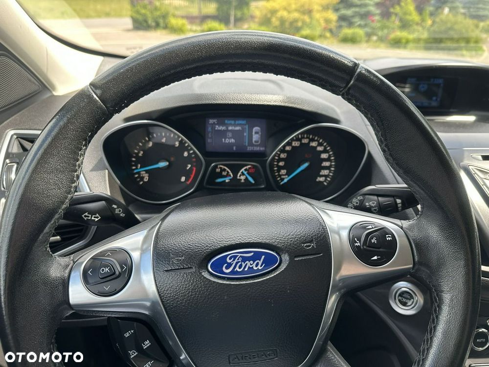 Ford Kuga - 21