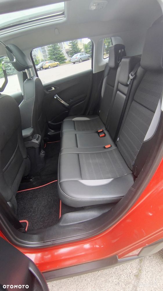 Peugeot 2008 1.2 Pure Tech GPF Allure S&S - 13