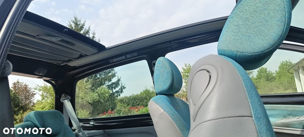 Renault Twingo 1.2i 16V Expression - 11
