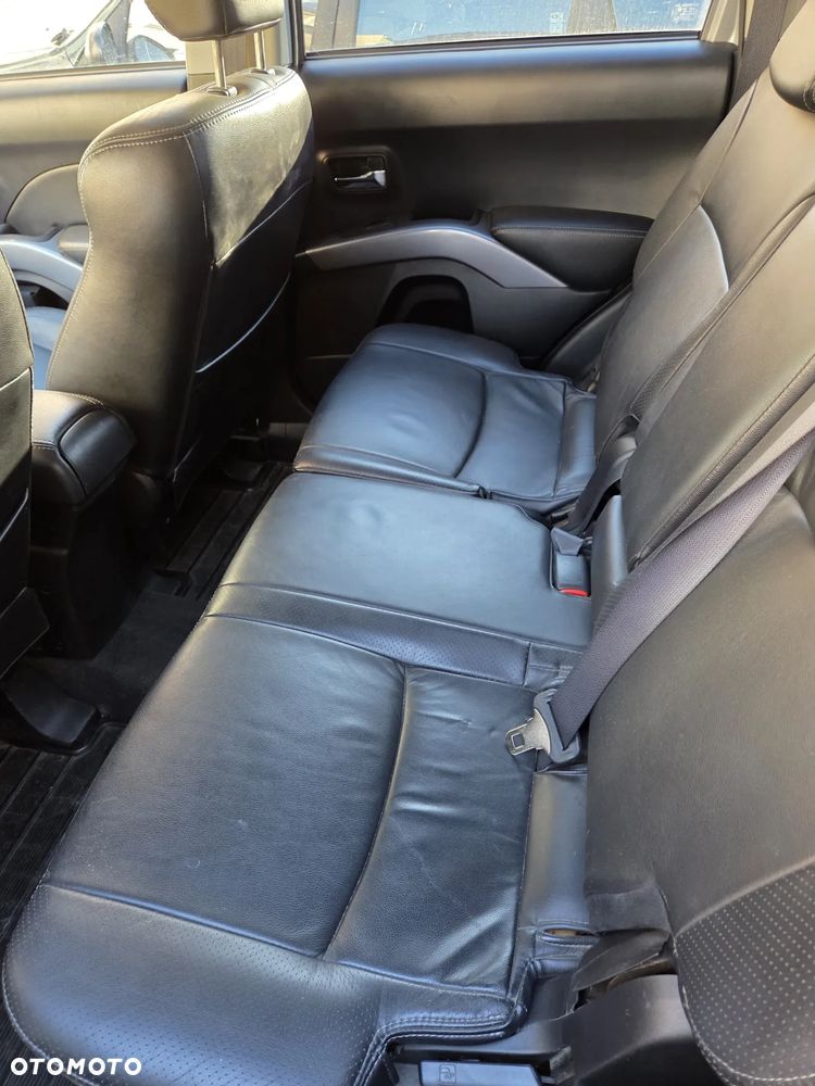 Mitsubishi Outlander 2.0 DID Instyle - 12