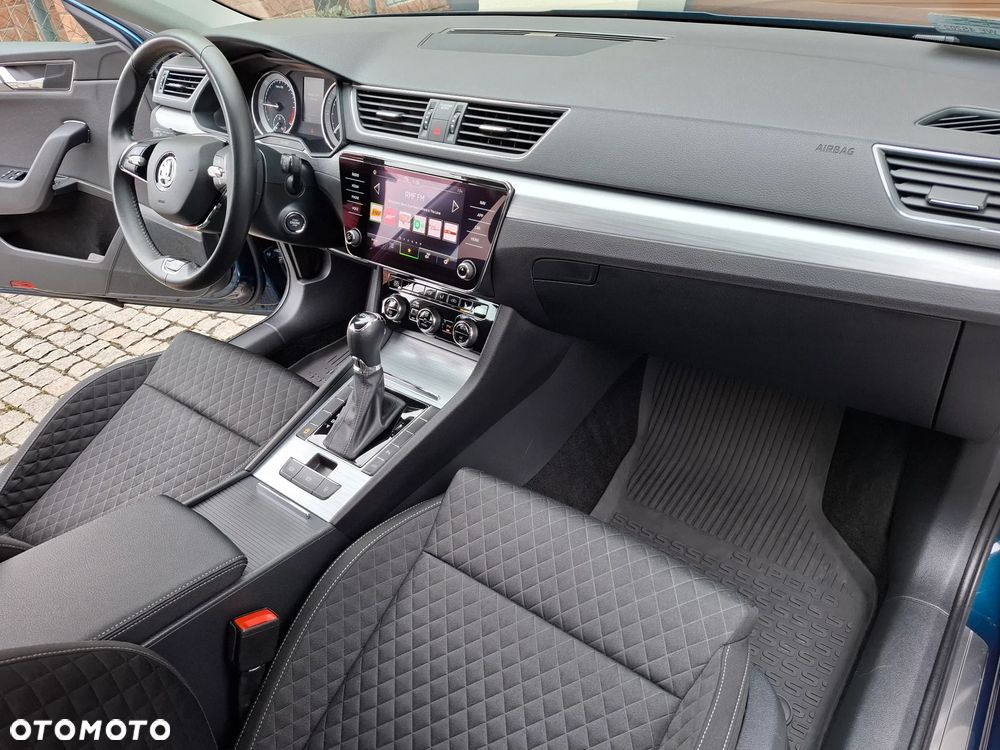 Skoda Superb 2.0 TDI SCR Ambition DSG - 27