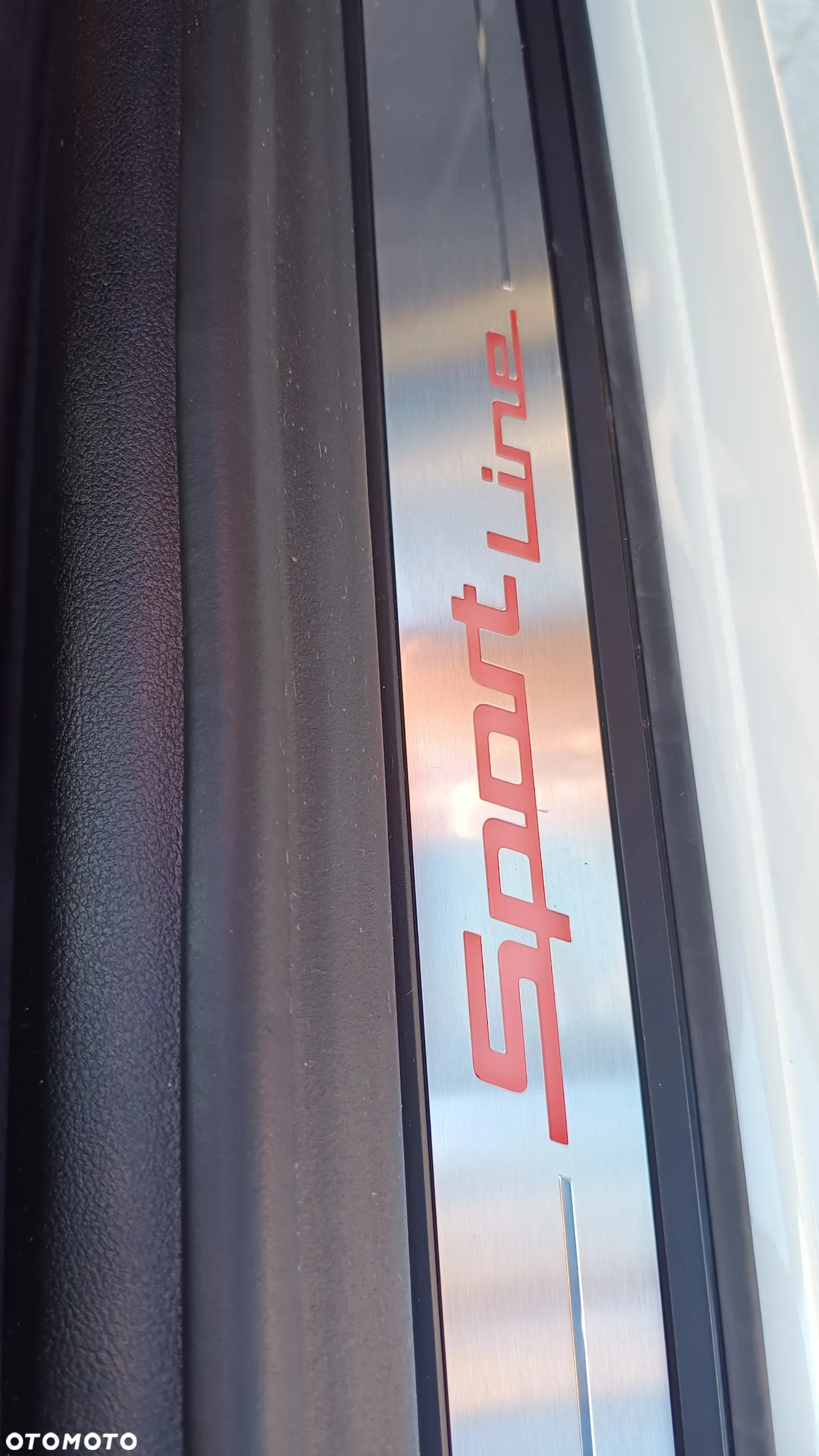 BMW Seria 5 520d Sport Line - 32