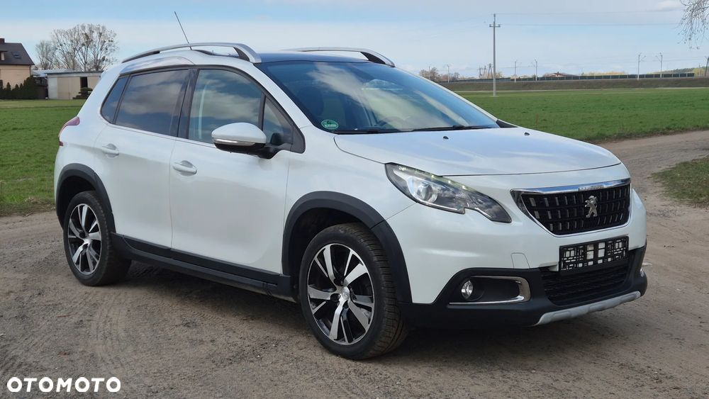 Peugeot 2008 PureTech 110 GPF Stop&Start EAT6 Allure - 4